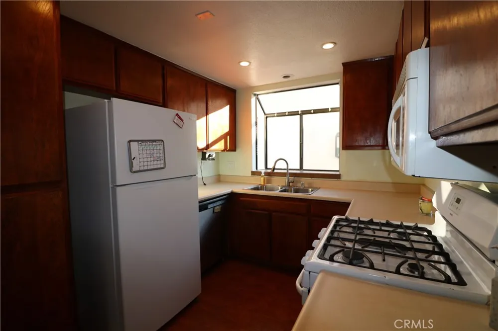 27644 Nugget #1 Canyon Country, CA 91387