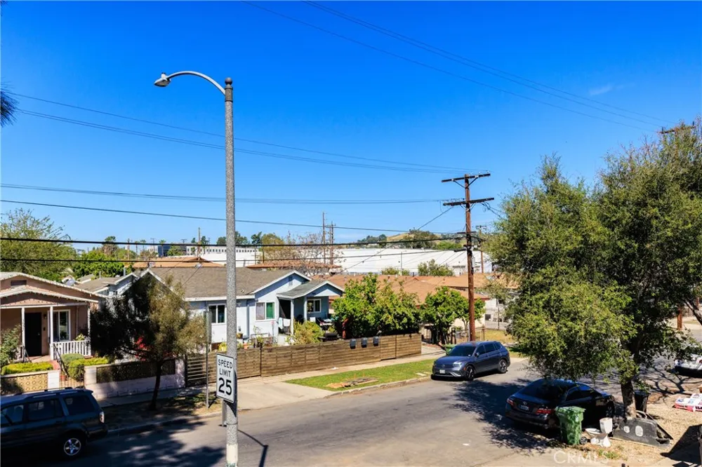 1652 Murchison Los Angeles, CA 90033