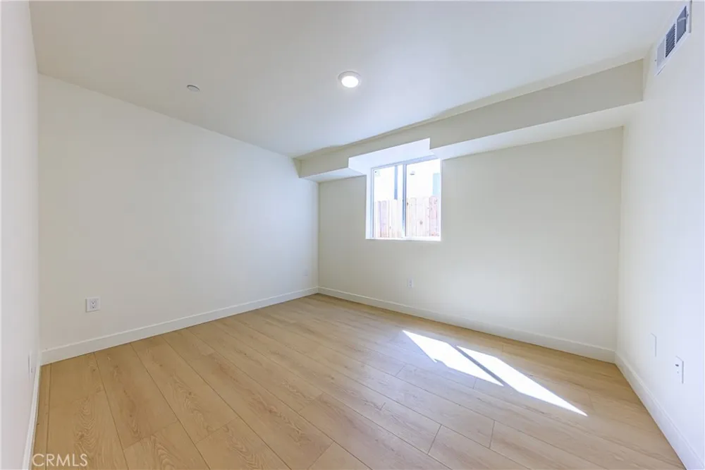 1652 Murchison Los Angeles, CA 90033