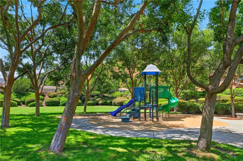 22 Mossdale Court Azusa, CA 91702