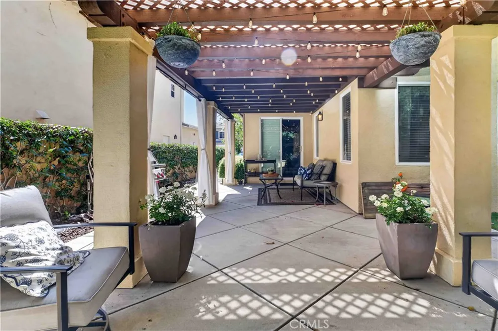 22 Mossdale Court Azusa, CA 91702