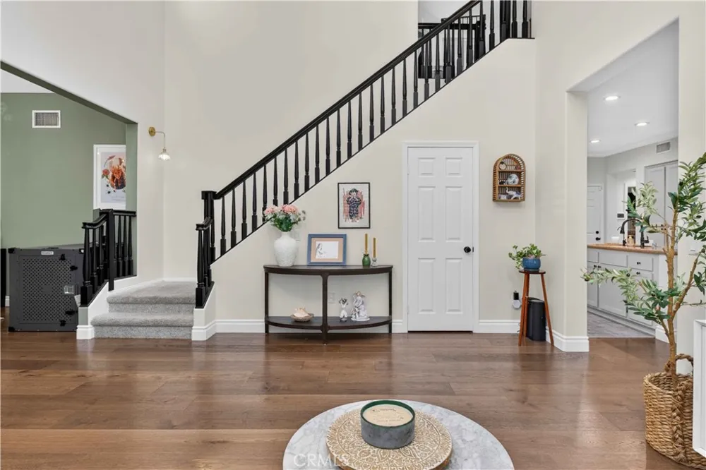 22 Mossdale Court Azusa, CA 91702