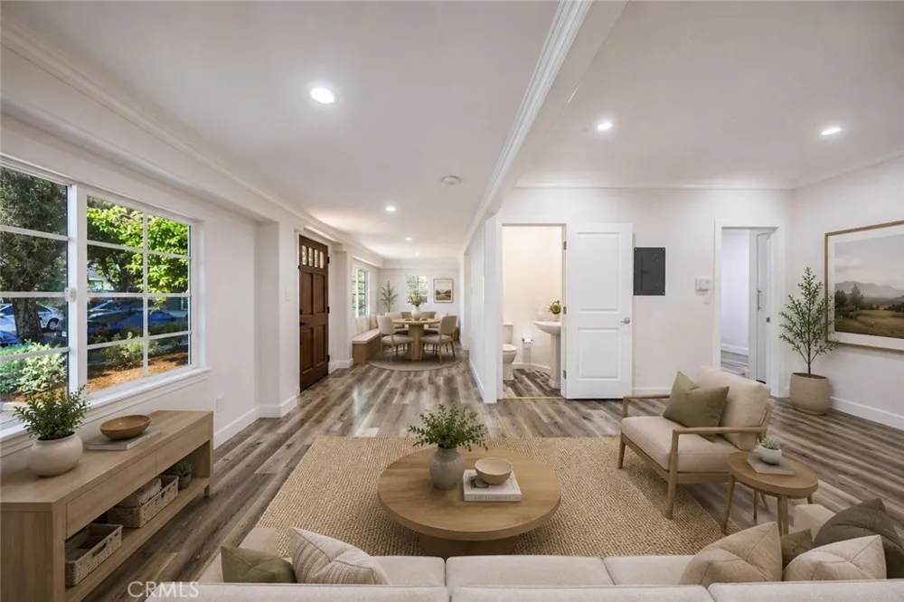566 Oak Street Glendale, CA 91204