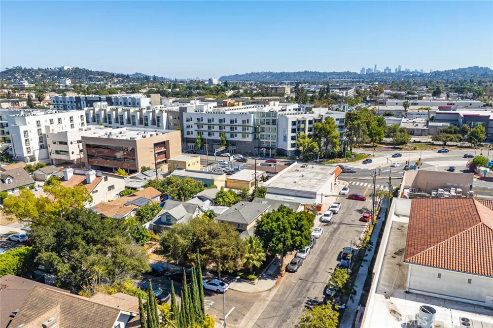 566 Oak Street Glendale, CA 91204
