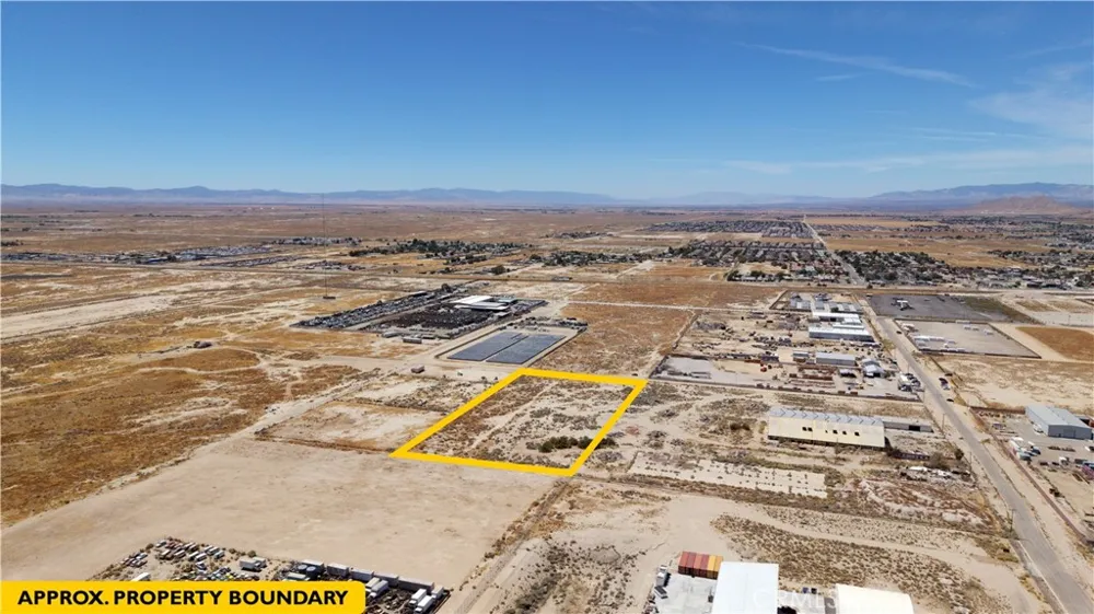 15TH ST & ORANGE ST Rosamond, CA 93560