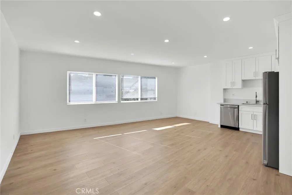 13018 Valleyheart Drive #11 Studio City, CA 91604