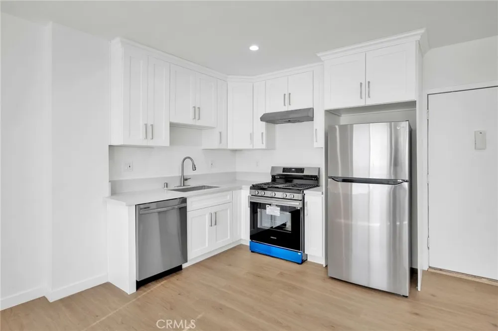 13018 Valleyheart Drive #11 Studio City, CA 91604