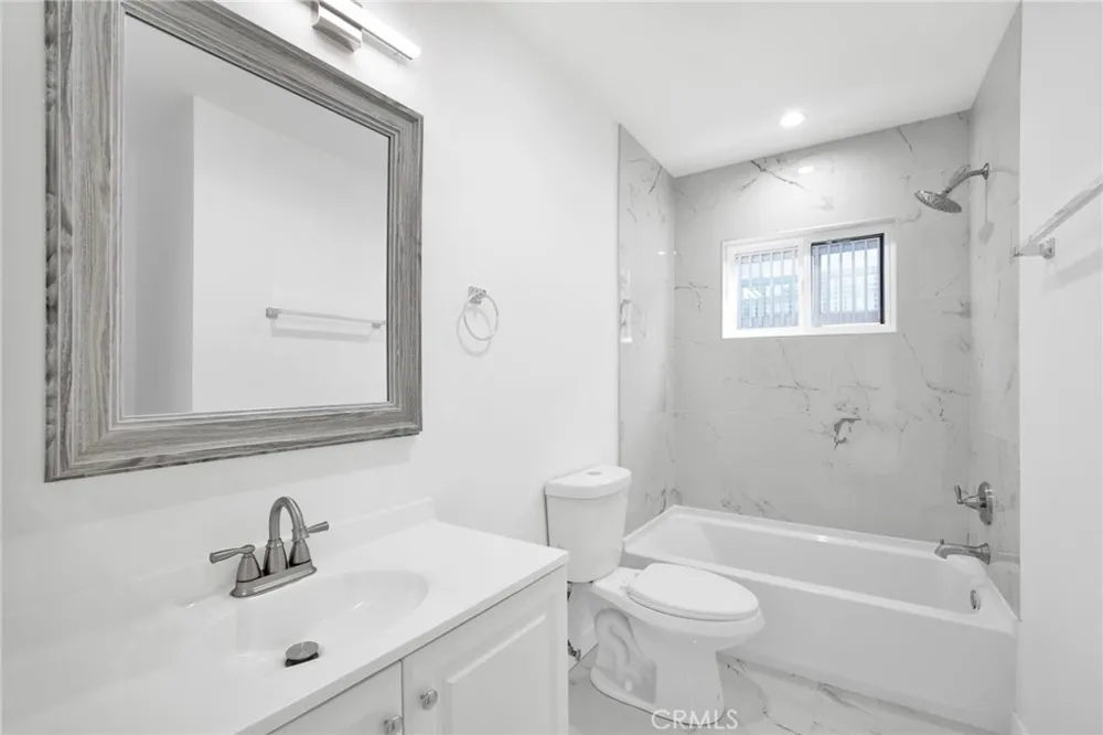 13018 Valleyheart Drive #11 Studio City, CA 91604