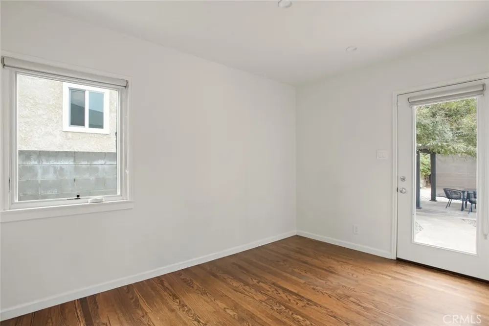 10215 Eldora Avenue Sunland, CA 91040