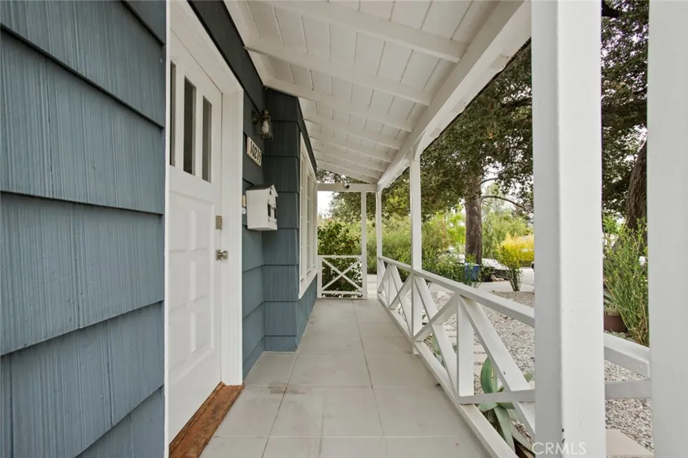 10215 Eldora Avenue Sunland, CA 91040