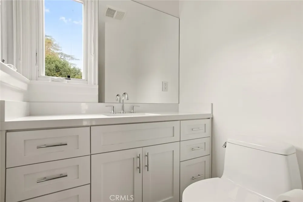 10215 Eldora Avenue Sunland, CA 91040