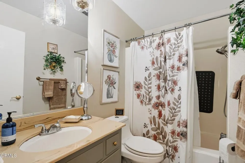 1573 Wolverton Avenue Camarillo, CA 93010