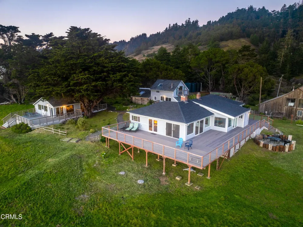 1990 S Highway 1 Elk, CA 95432