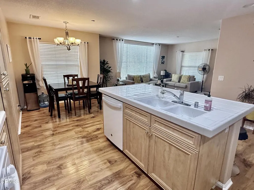 3741 Dunkirk Drive Oxnard, CA 93035