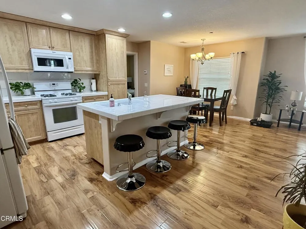 3741 Dunkirk Drive Oxnard, CA 93035