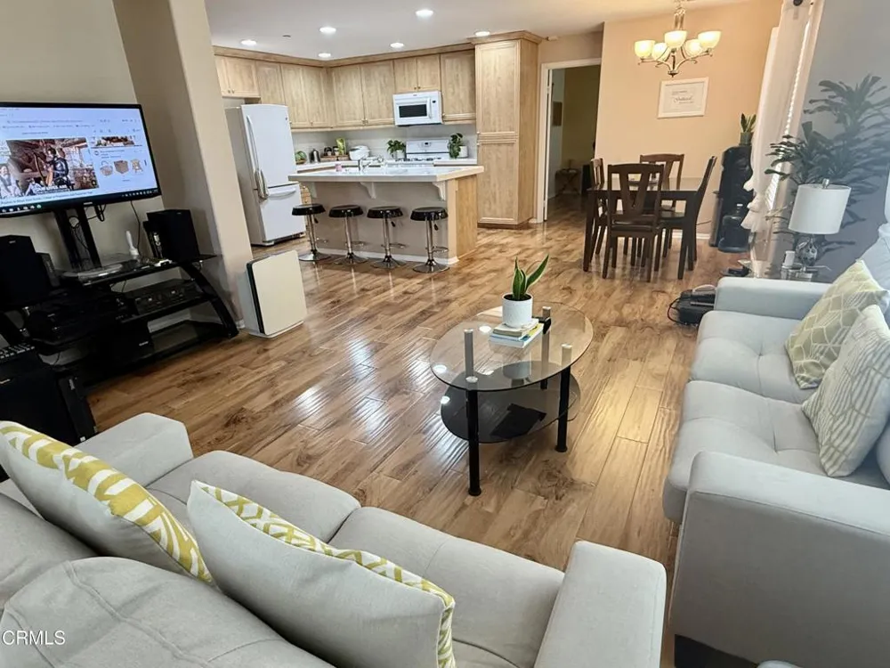 3741 Dunkirk Drive Oxnard, CA 93035