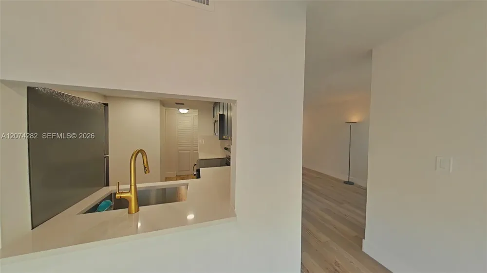 9431 SW 4th St #204-7 Miami, FL 33174