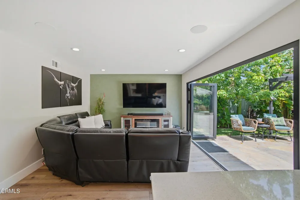 1130 Bogota Court Oxnard, CA 93035