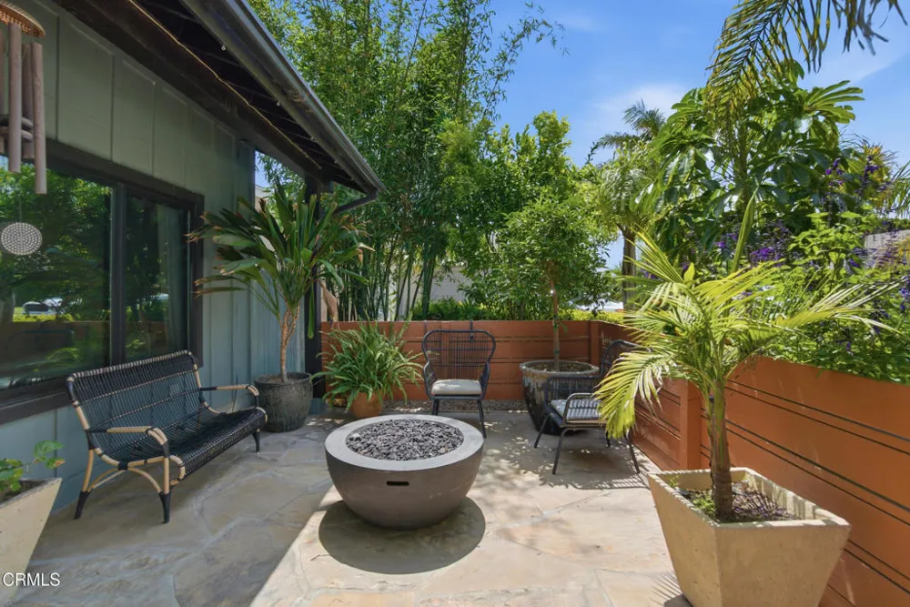 1130 Bogota Court Oxnard, CA 93035