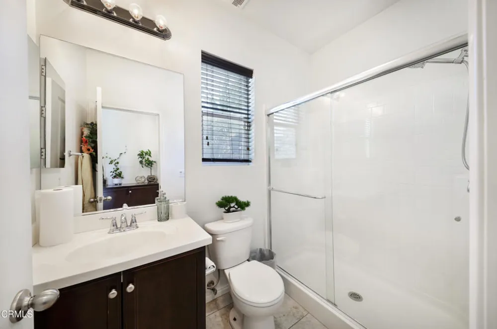 5902 Grizzly Peak Drive Bakersfield, CA 93311
