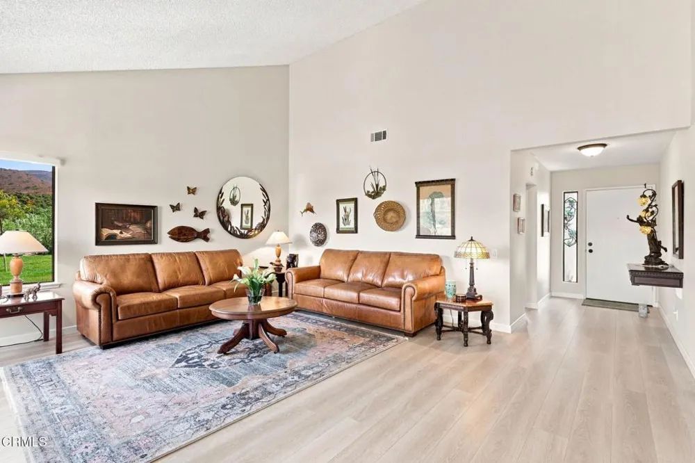 42062 Village 42 Camarillo, CA 93012