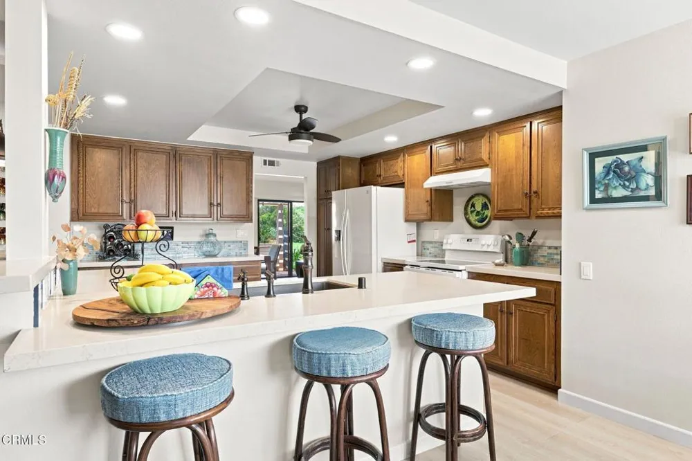 42062 Village 42 Camarillo, CA 93012