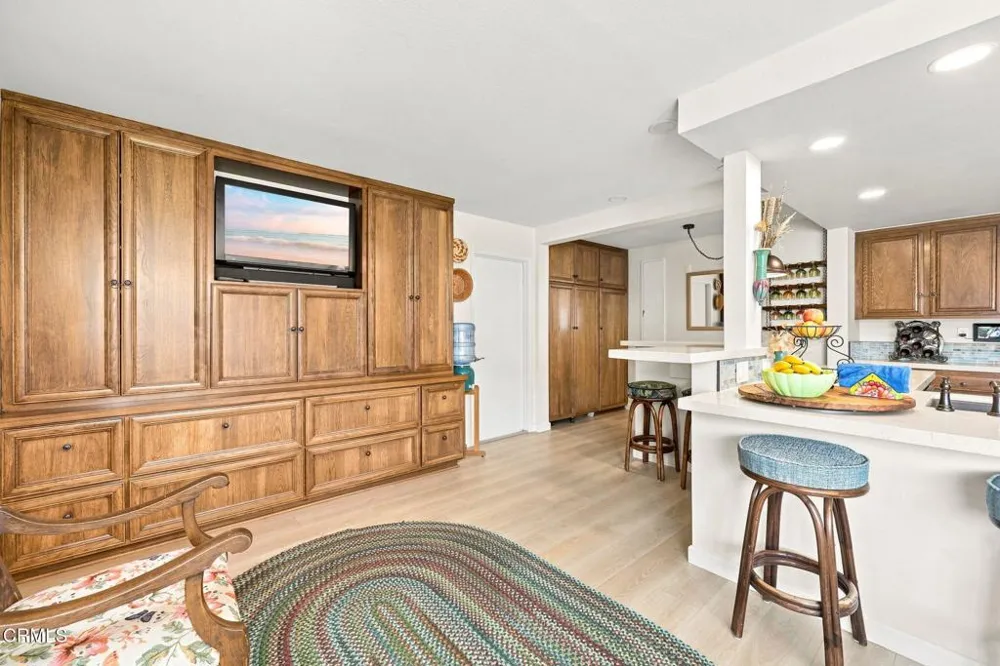 42062 Village 42 Camarillo, CA 93012