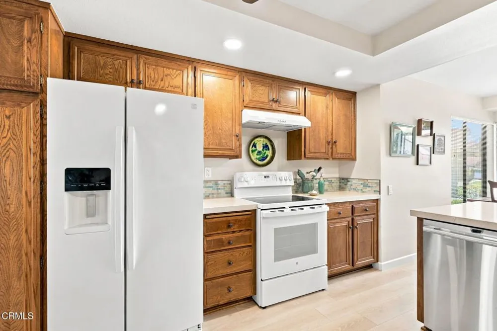 42062 Village 42 Camarillo, CA 93012