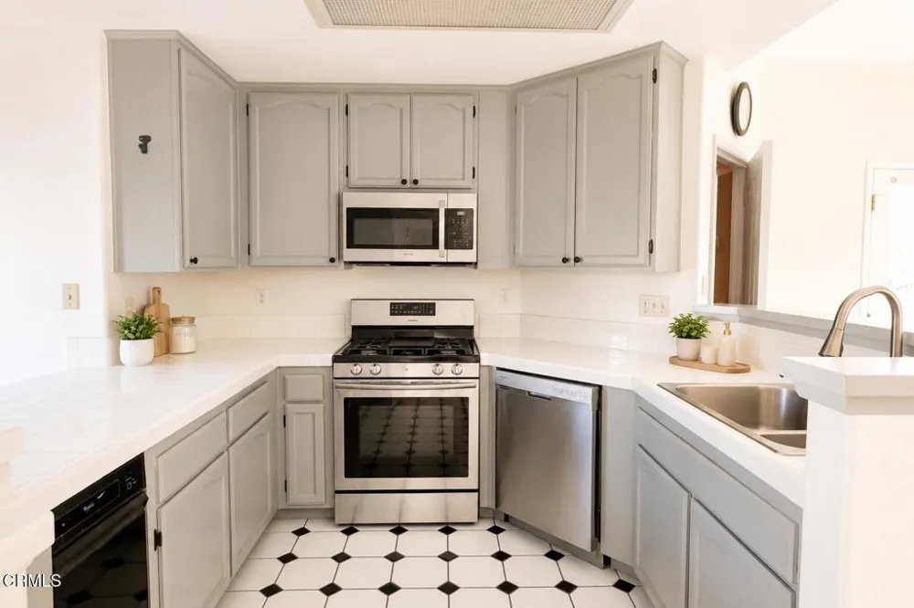 5113 Downwind Way Oxnard, CA 93033