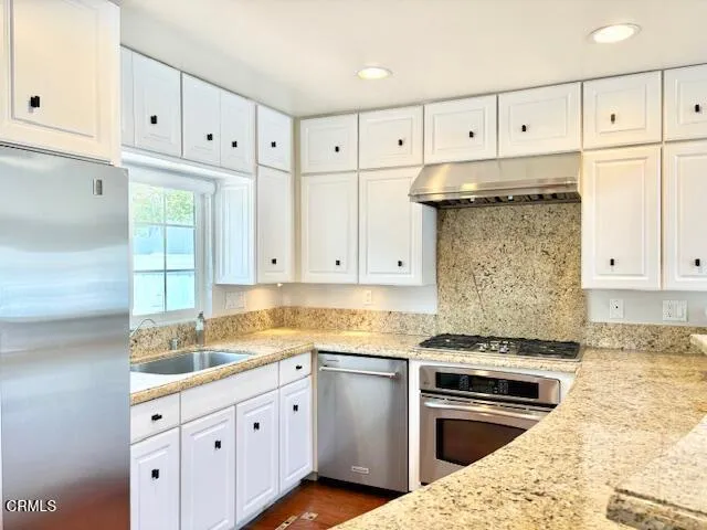 4514 Gateshead Bay Oxnard, CA 93035