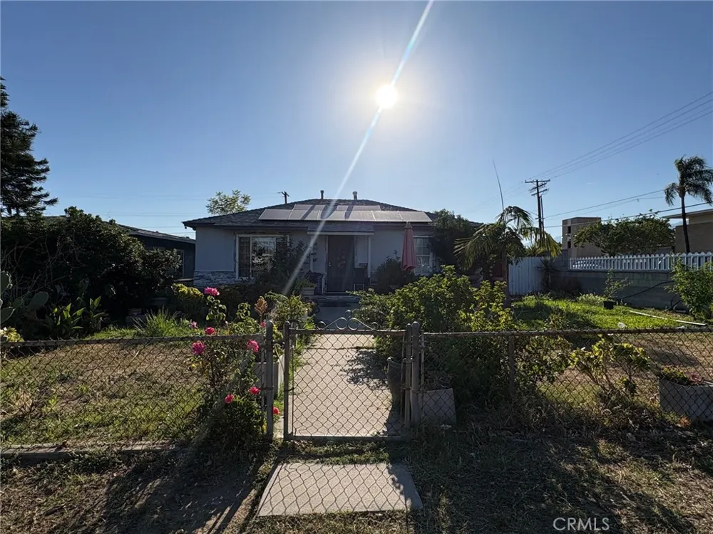 547 Angeleno Avenue Azusa, CA 91702