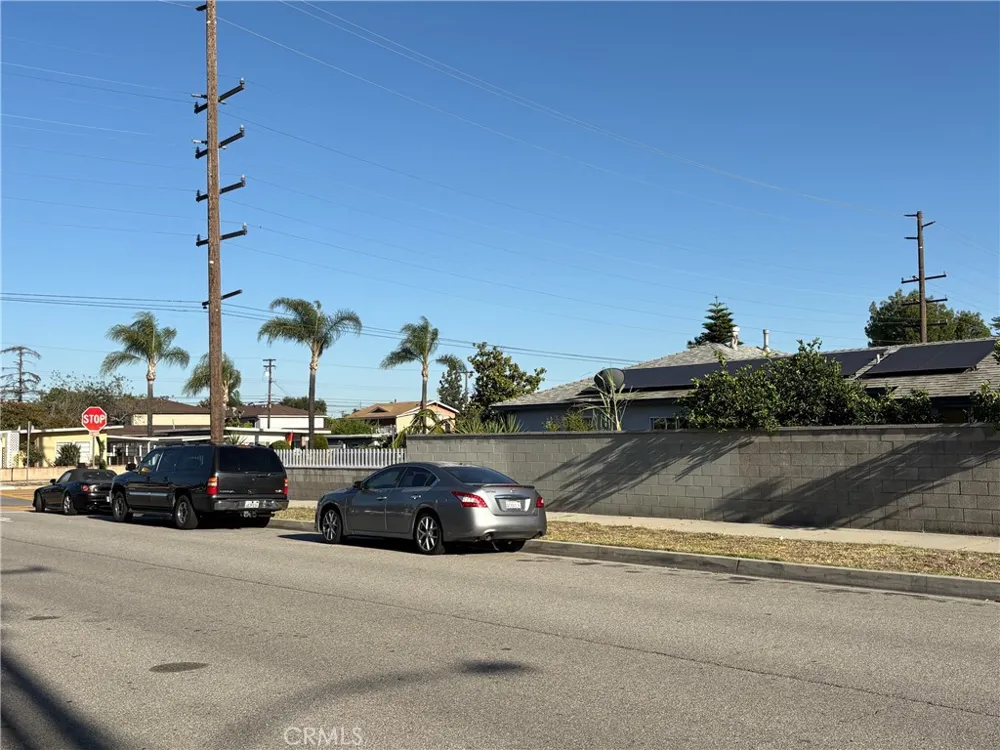 547 Angeleno Avenue Azusa, CA 91702
