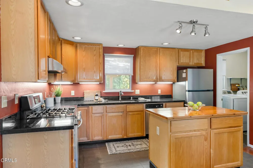 259 Prospect Street Oak View, CA 93022