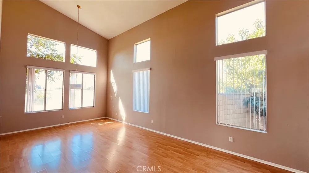 31136 Slate Mentone, CA 92359