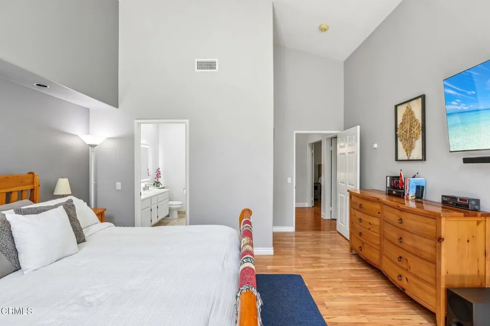 10442 Hugo Court Ventura, CA 93004