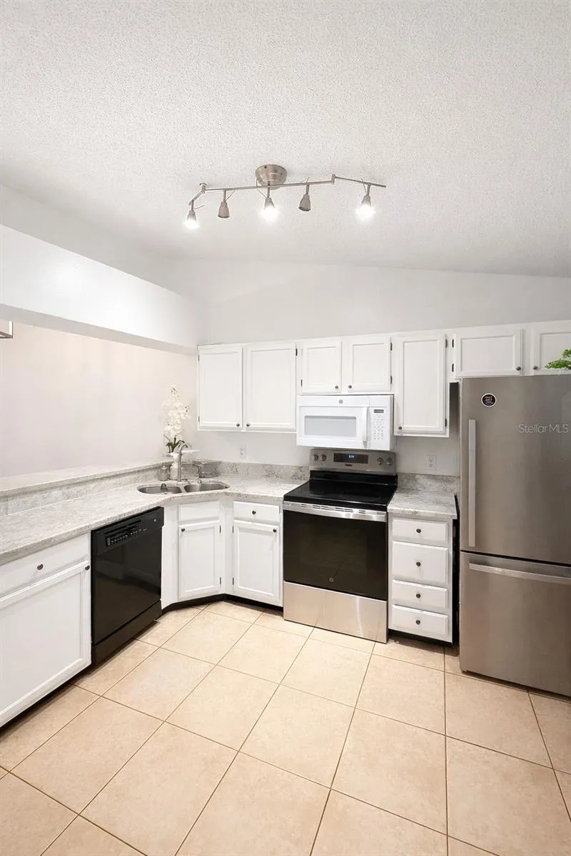 5473 LAKE MARGARET DRIVE #G Orlando, FL 32812