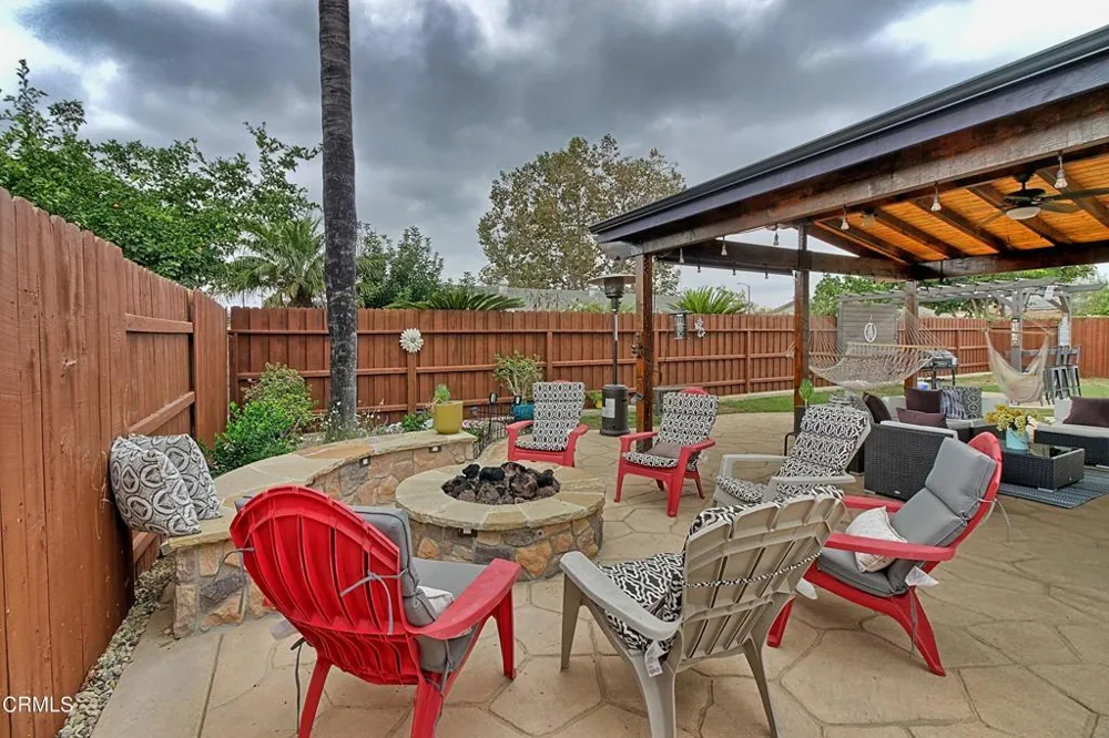 861 Calle Camelia Camarillo, CA 93010