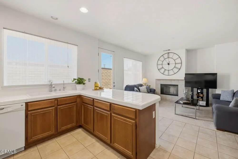 241 Bishop Way Oxnard, CA 93033