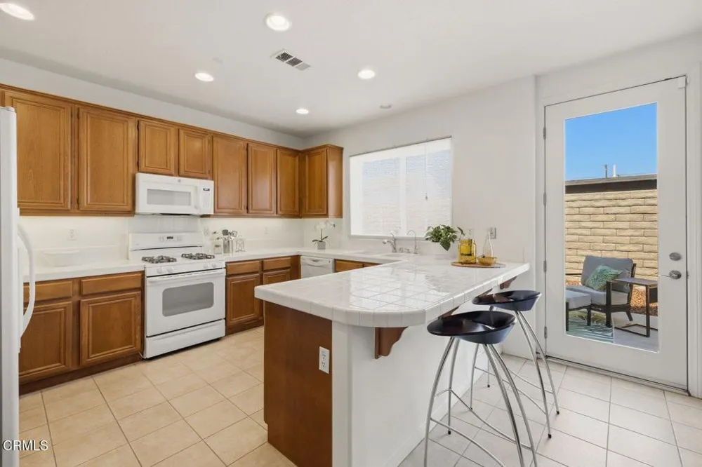 241 Bishop Way Oxnard, CA 93033