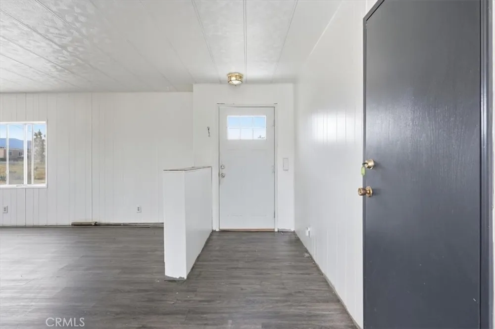 13475 Ailanthus Phelan, CA 92371
