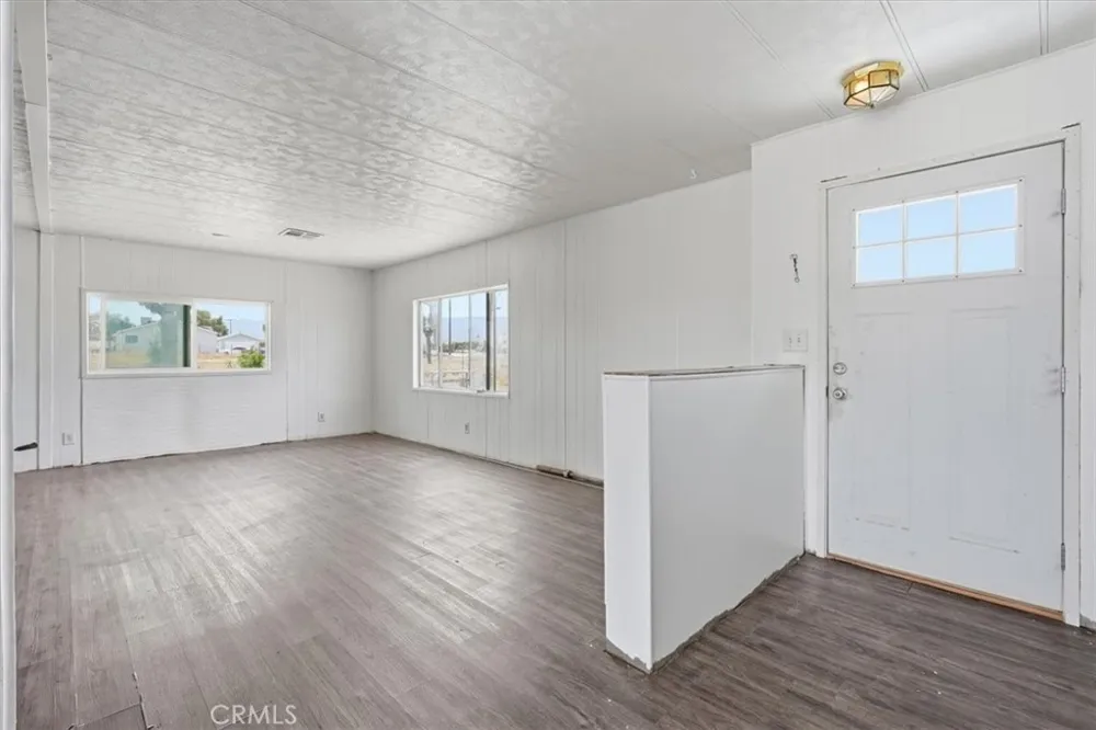 13475 Ailanthus Phelan, CA 92371