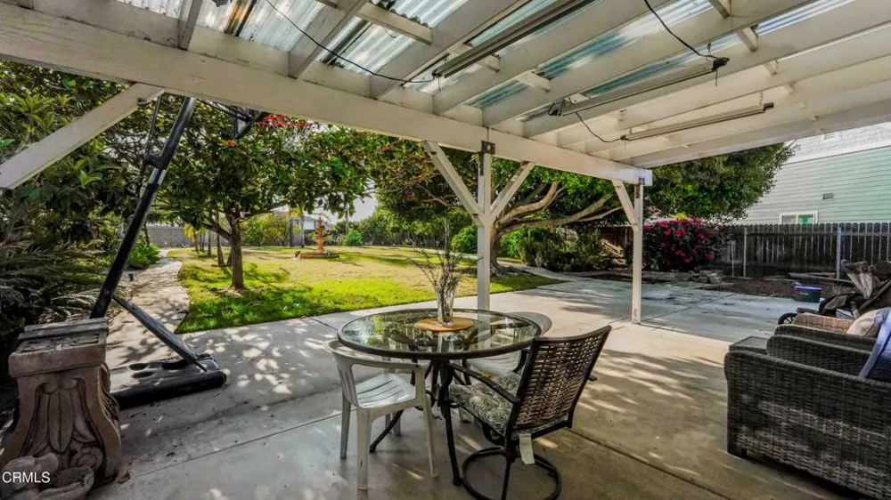 1977 El Cajon Circle Oxnard, CA 93035
