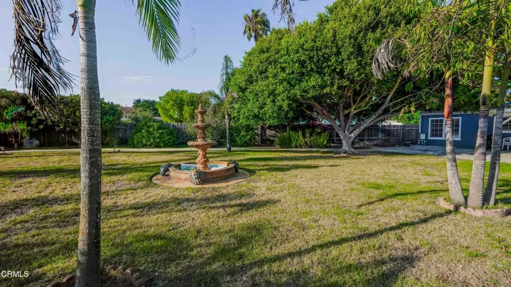 1977 El Cajon Circle Oxnard, CA 93035