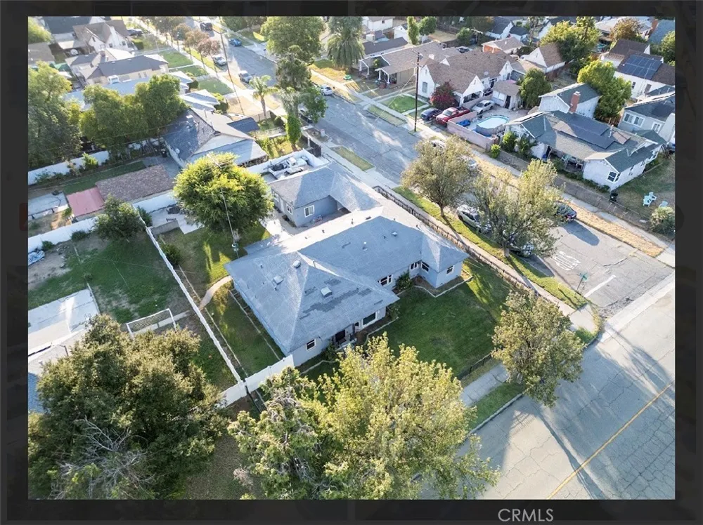 2498 N G St San Bernardino, CA 92405