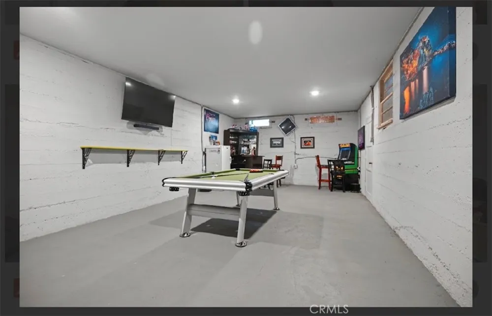 2498 N G St San Bernardino, CA 92405