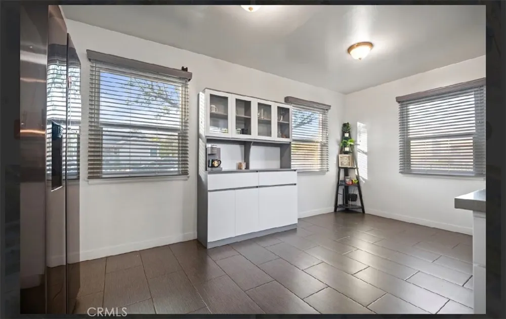 2498 N G St San Bernardino, CA 92405