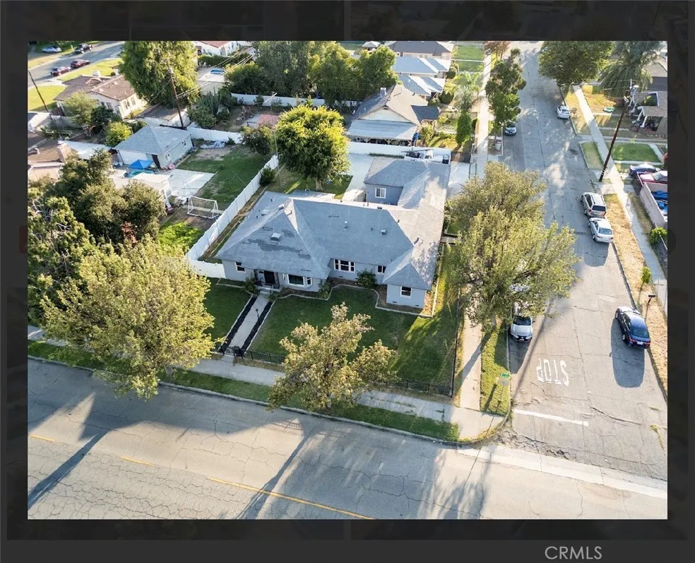 2498 N G St San Bernardino, CA 92405