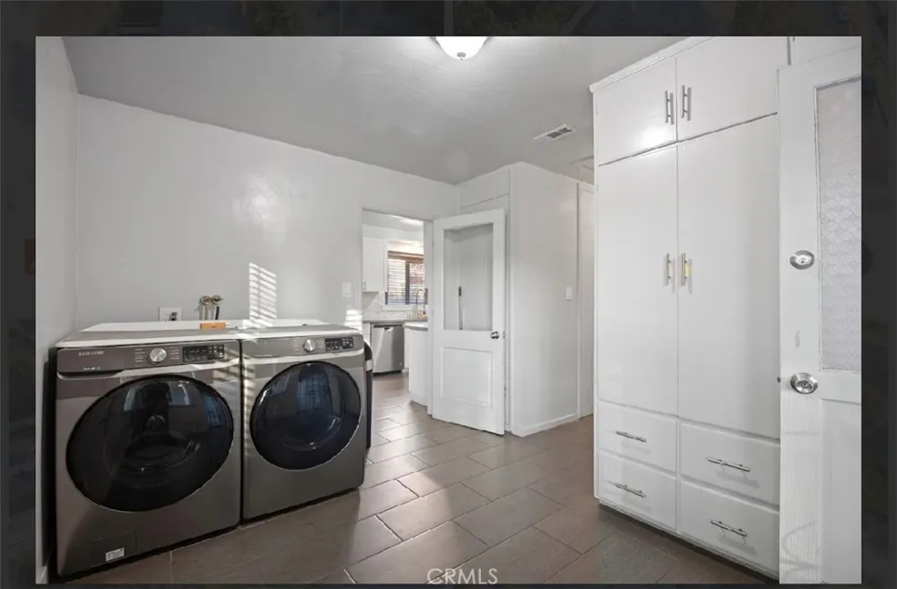 2498 N G St San Bernardino, CA 92405