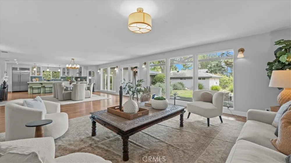 938 E Pomello Drive Claremont, CA 91711