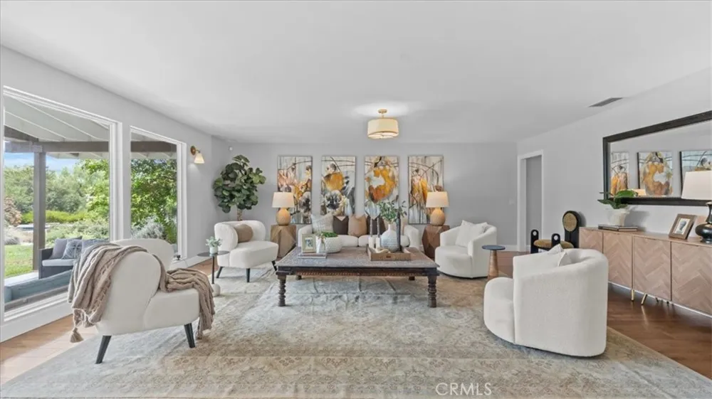 938 E Pomello Drive Claremont, CA 91711